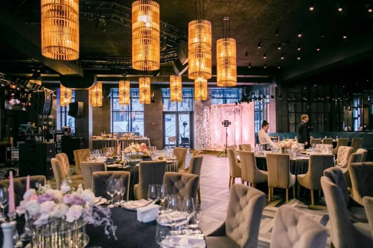 Чому українці обирають бенкет замість фуршету